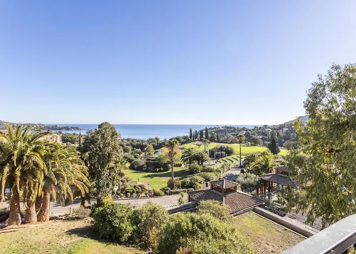 Le Village De Cap Esterel - Maeva - 2 Pieces 6 Personnes - Prestige Mae-5674 *